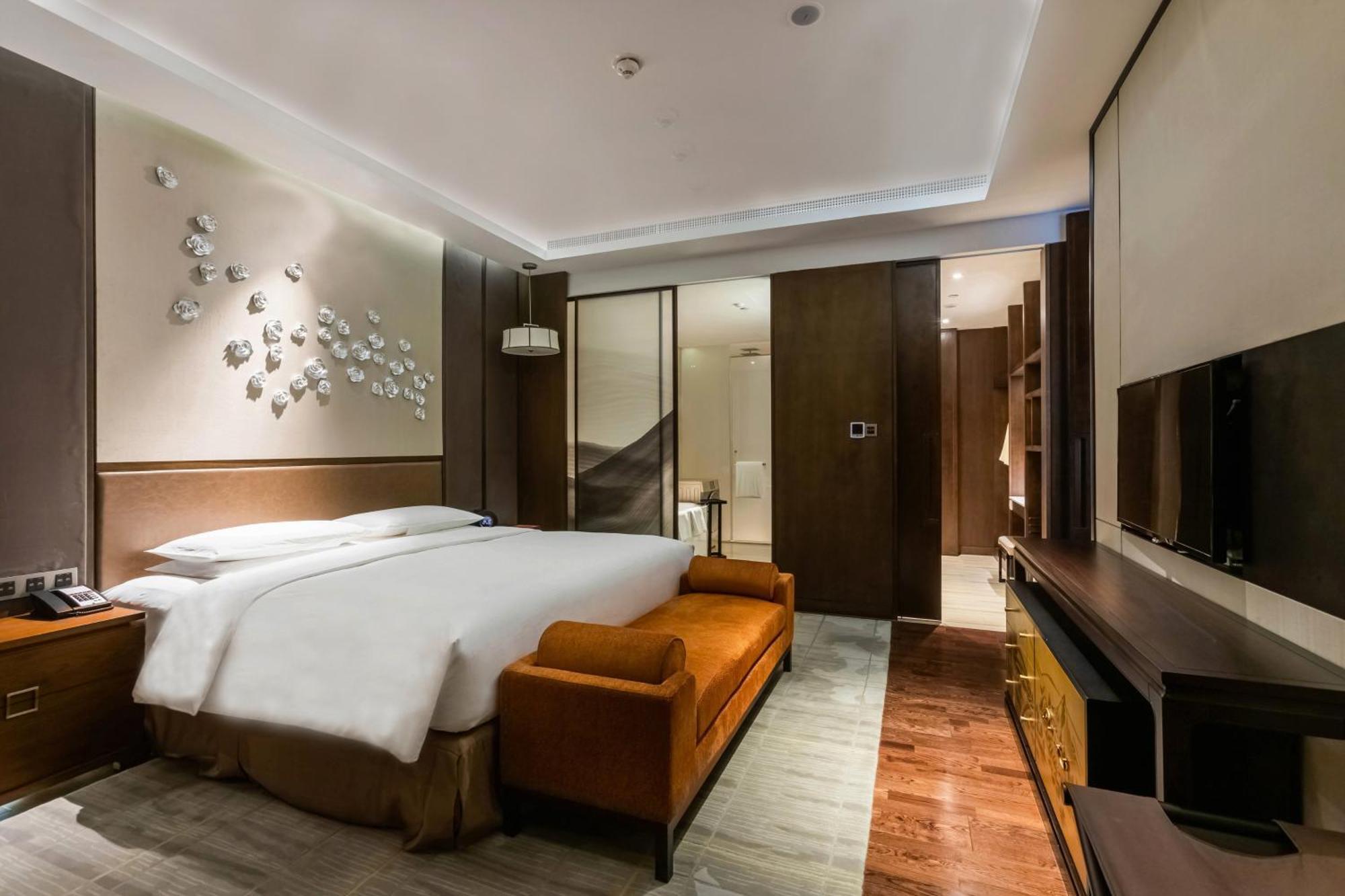 Hualuxe Wuxi Taihu, An Ihg Hotel Экстерьер фото